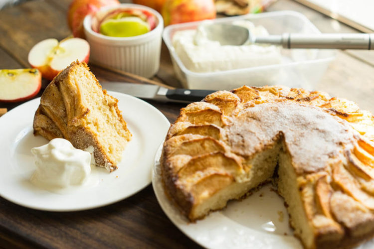 ? Olmali pirog tayyorlash retsepti — sharlotka, klassik variantlari, sirlari