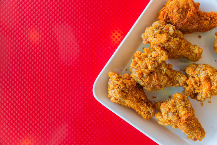 KFC tayyorlash retsepti — qanotchalar uchun maxsus masalliqlar, bosiqchlar